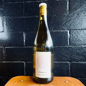 Bottle of Commune of Buttons, Estate Chardonnay Basket Range